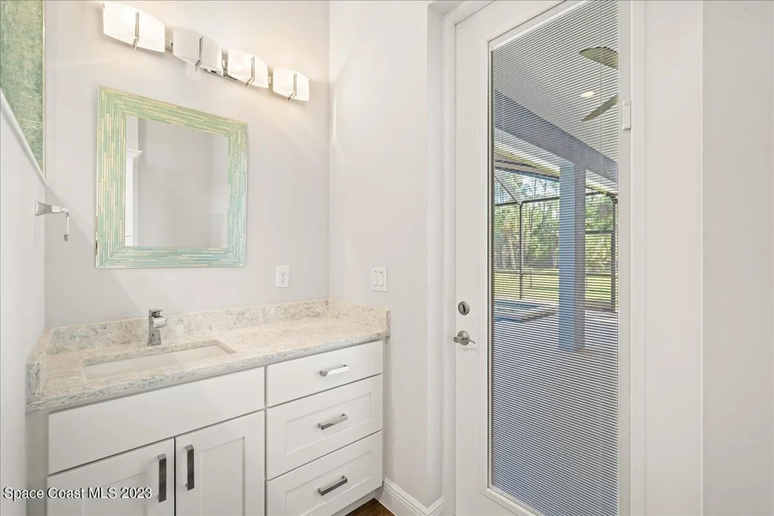 Photo of 2255 Seminole Boulevard