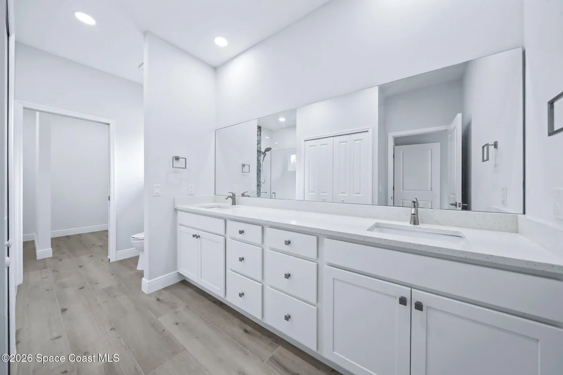Photo of 303 Dorset Drive