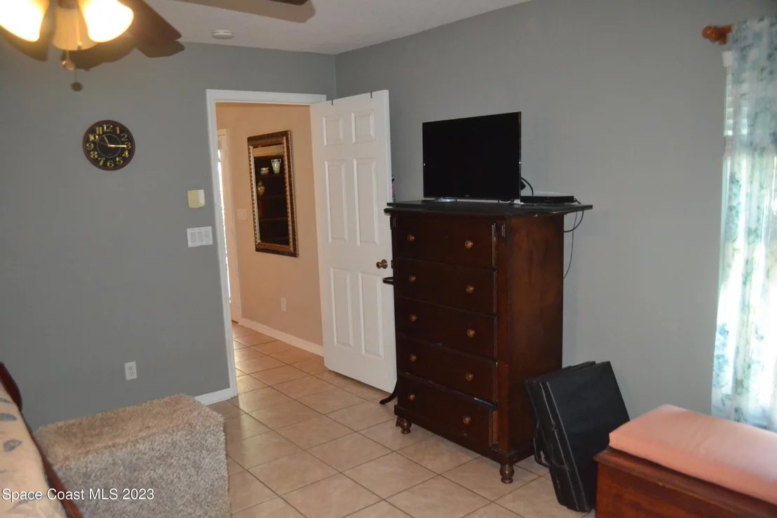 Photo of 834 Honeysuckle Drive