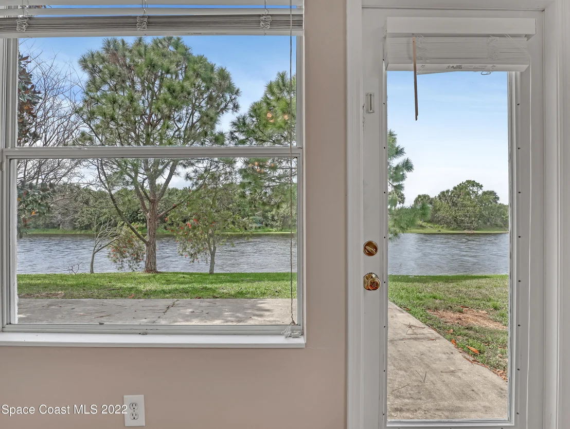Photo of 8041 Bracken Lane