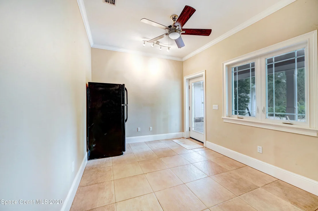 Photo of 6420 South Drive