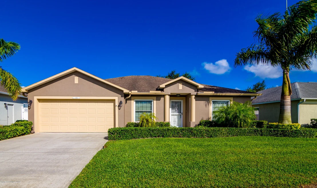 Photo of 735 Triple Crown Lane