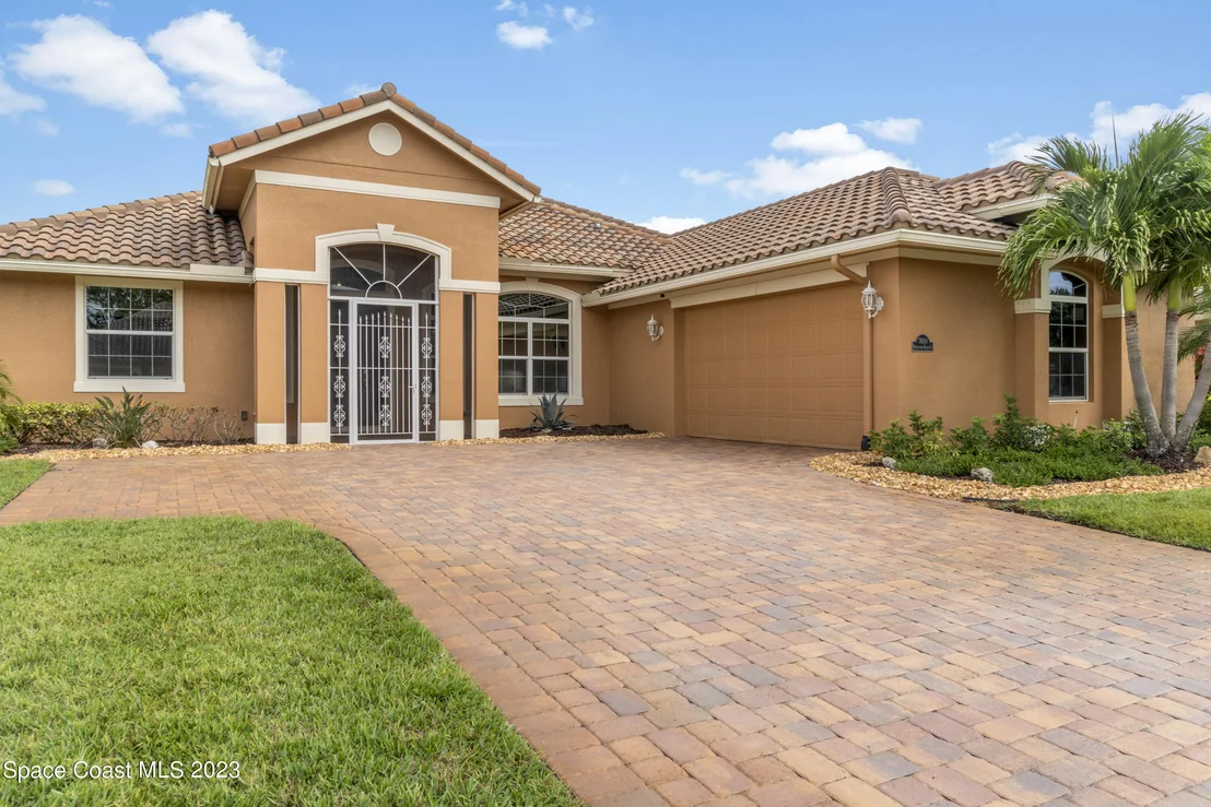 Photo of 7600 Fieldstone Ranch Square