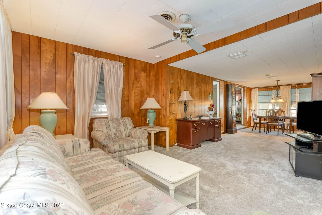 Photo of 667 Ballard Drive
