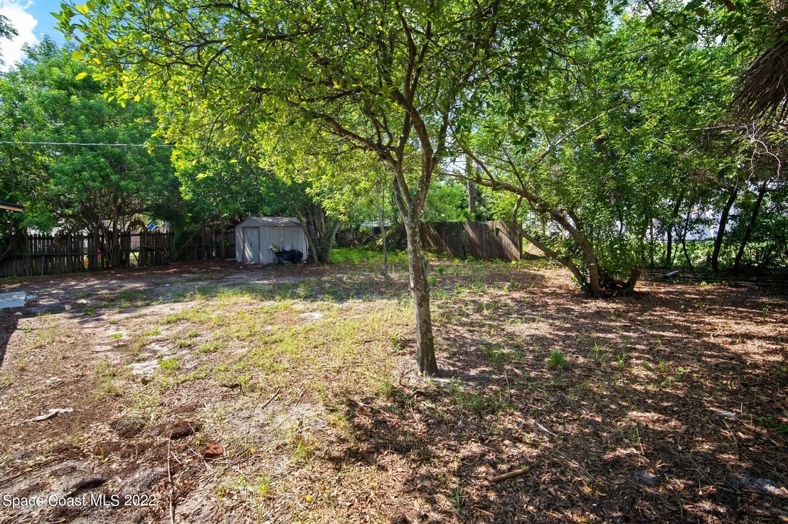 Photo of 1665 134th Avenue N