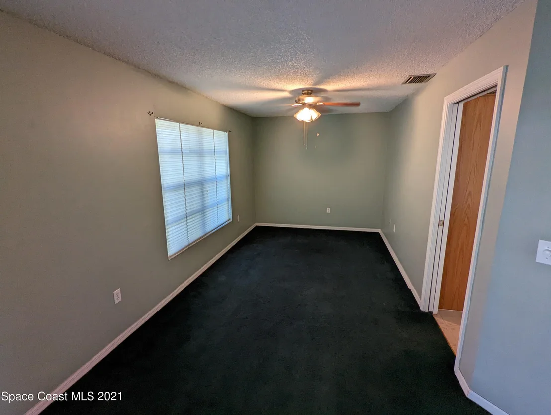 Photo of 6487 Hudson Road