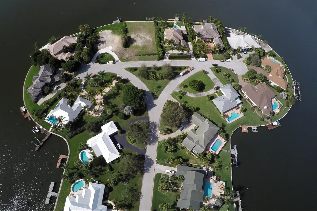 Photo of 1935 Windward Way