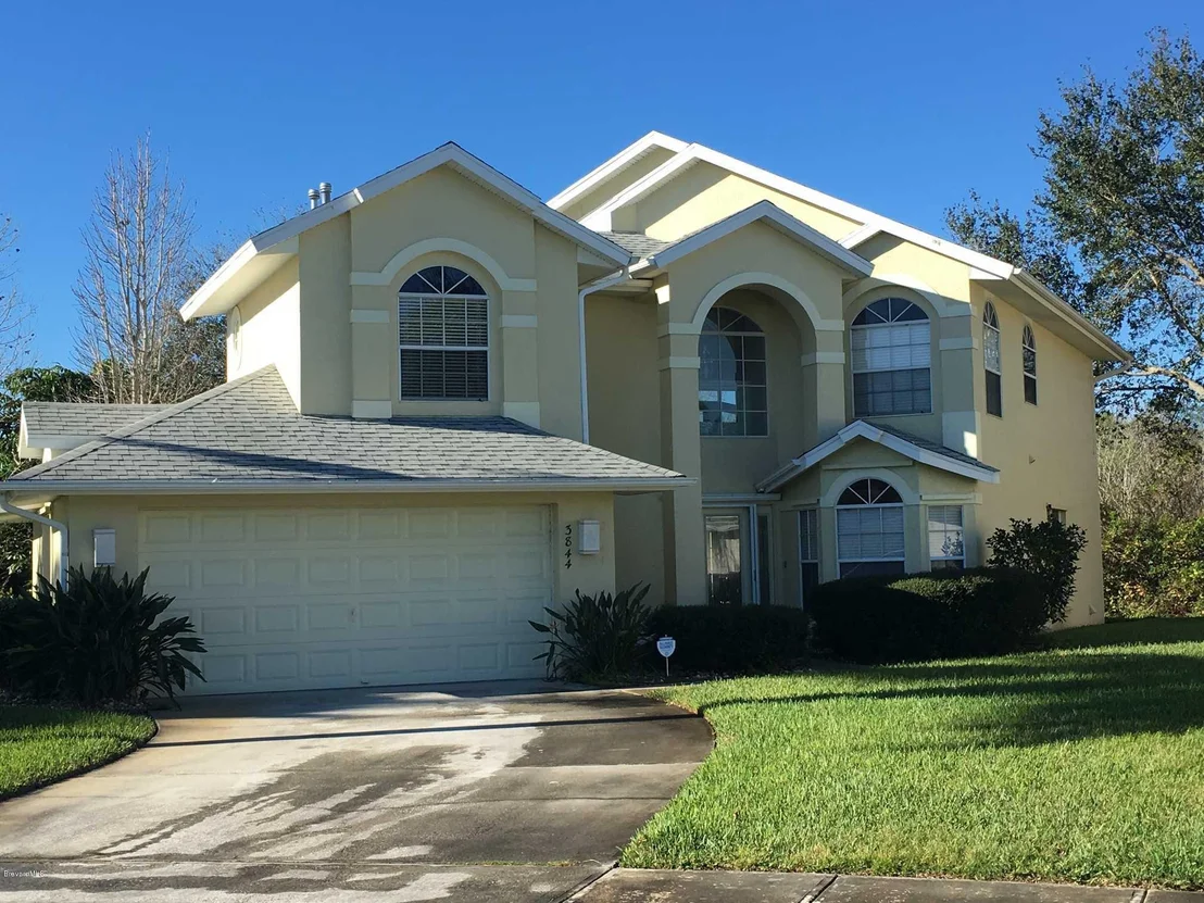 Photo of 3844 Saint Armens Street