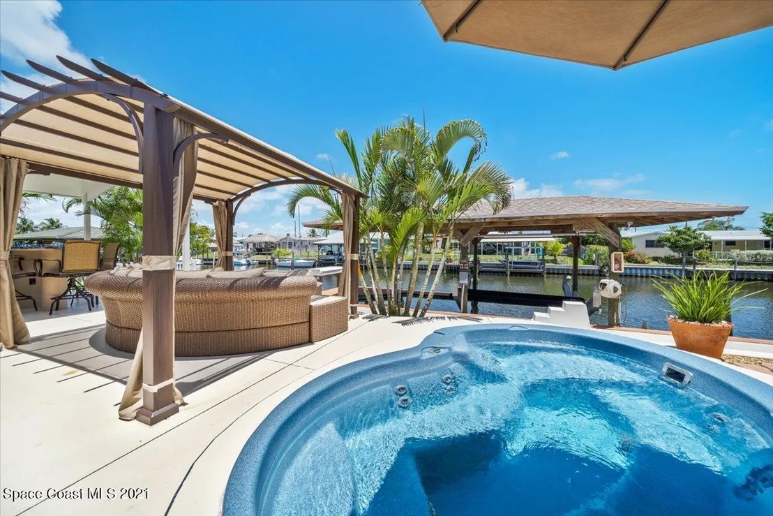 Photo of 457 Penguin Drive
