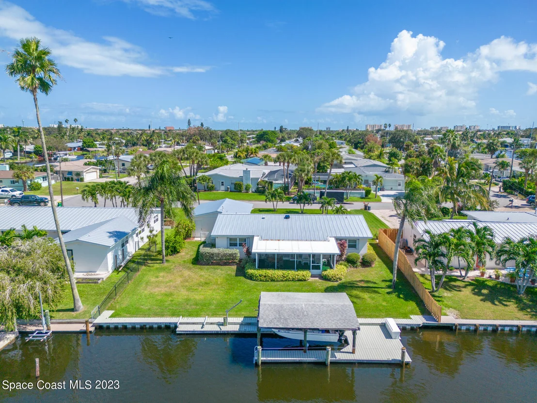 Photo of 209 River Road