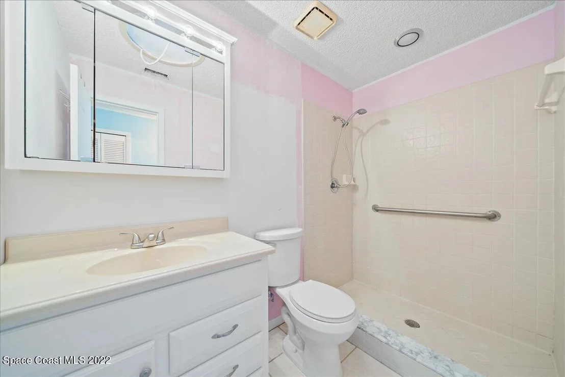 Photo of 811 Lyons Circle NW