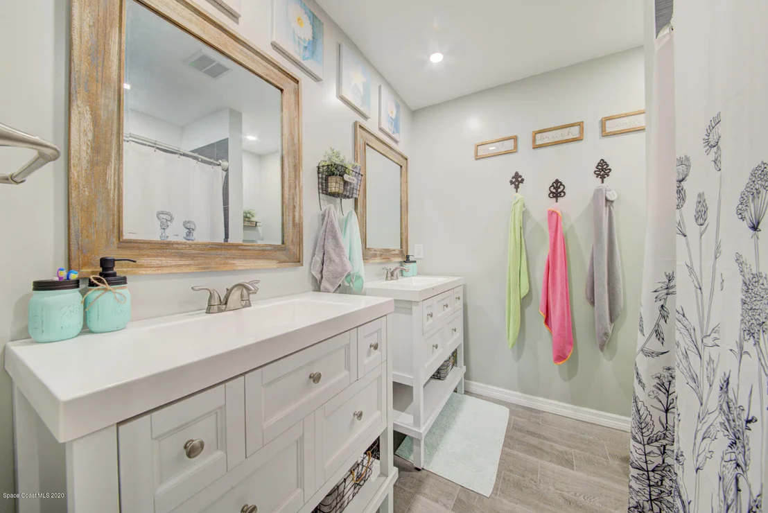Photo of 6421 Hunt Road