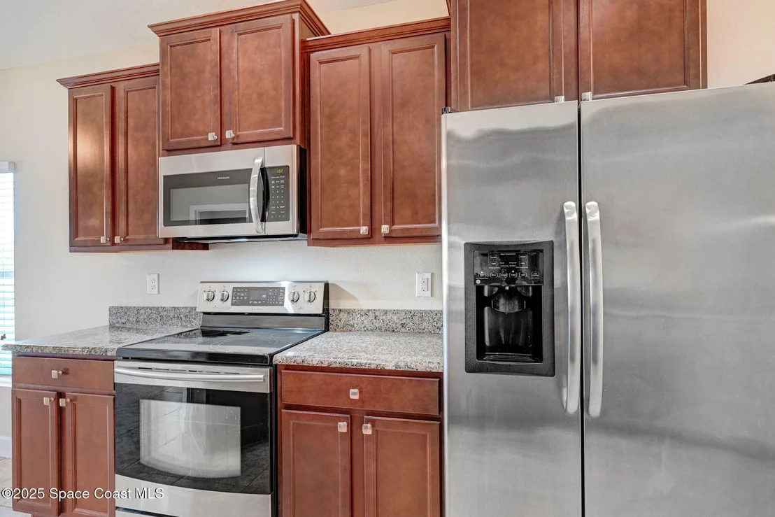 Photo of 1141 Dillard Drive SE