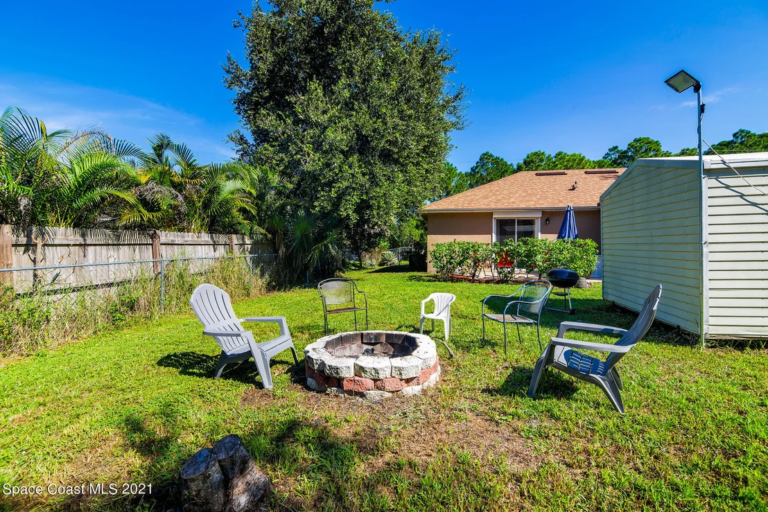 Photo of 6145 Banyan Street
