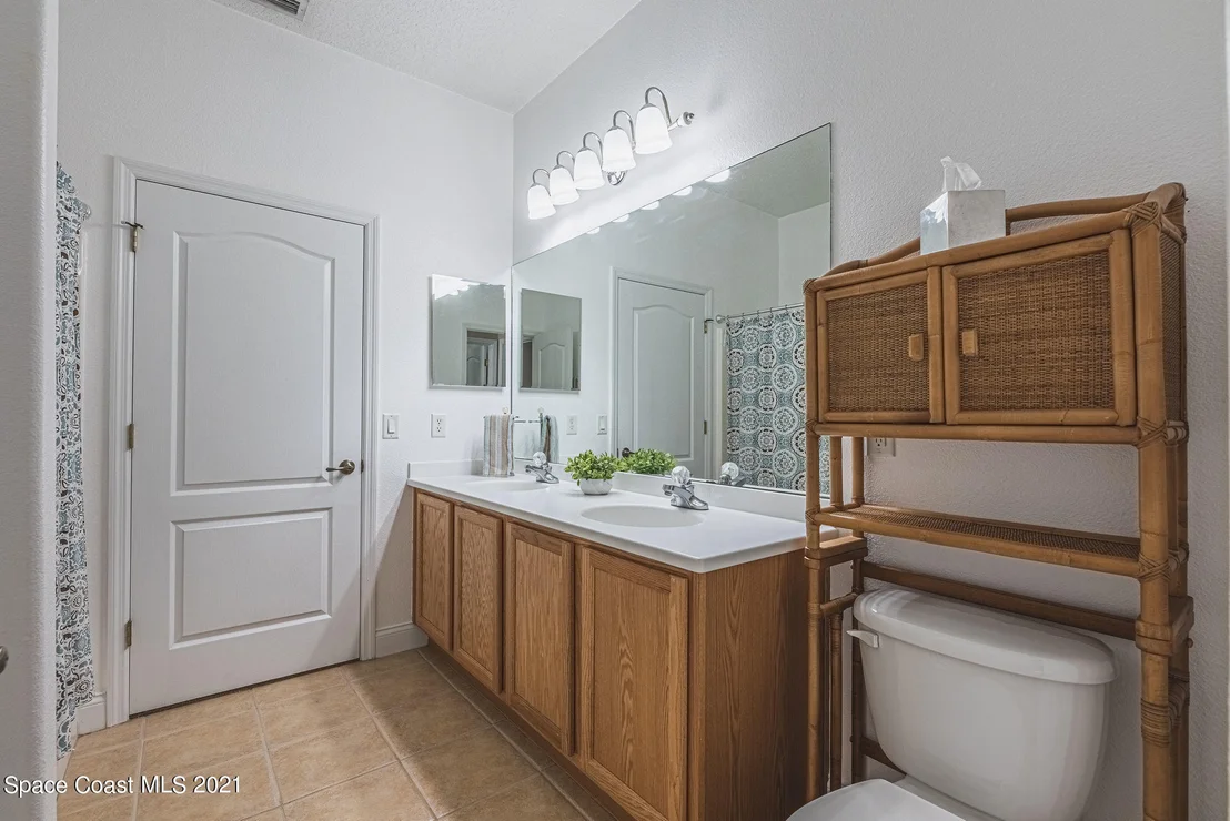 Photo of 401 Waterside Circle