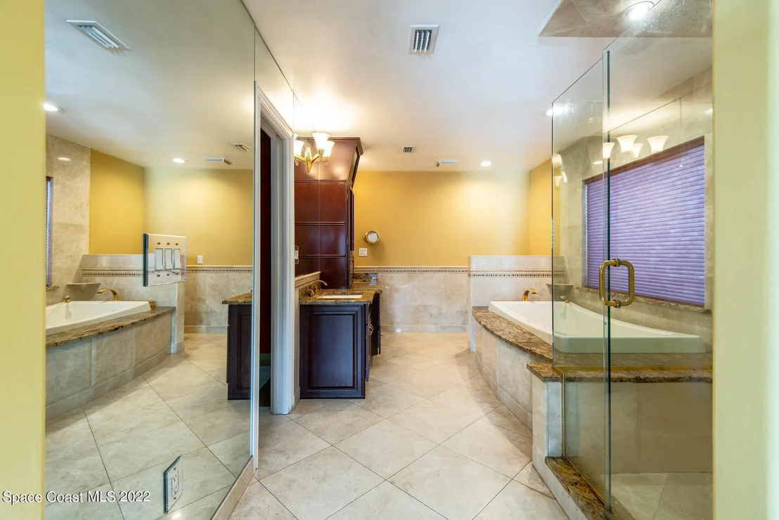 Photo of 935 Whitmire Drive