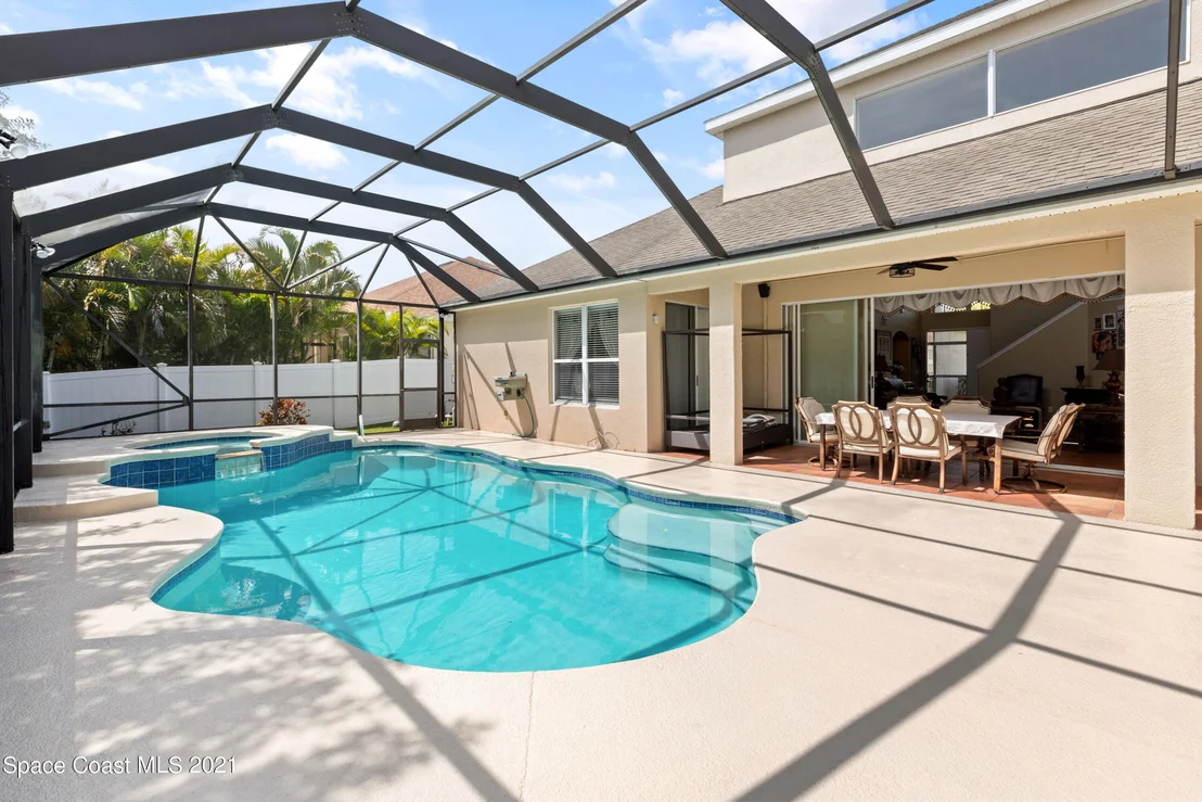 Photo of 3416 Peninsula Circle