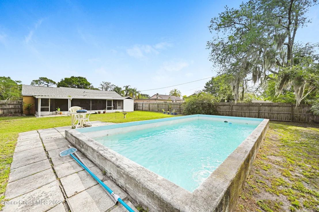 Photo of 1009 Pinedale Road