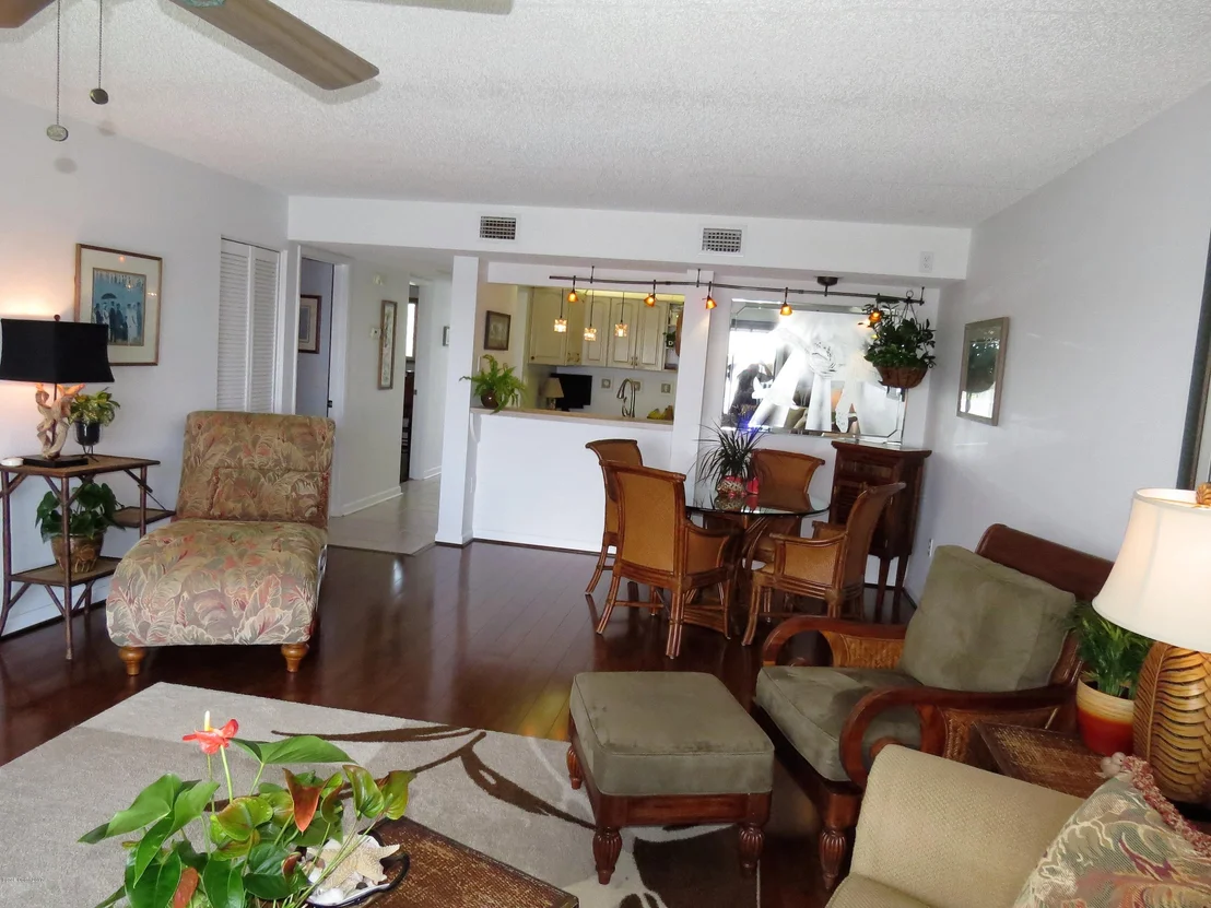 Photo of Unit 2303 at 1750 Commodore Boulevard