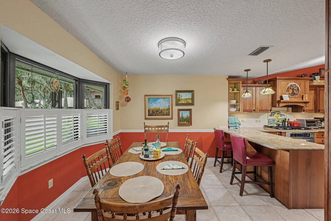 Photo of 1810 Whispering Oaks Circle