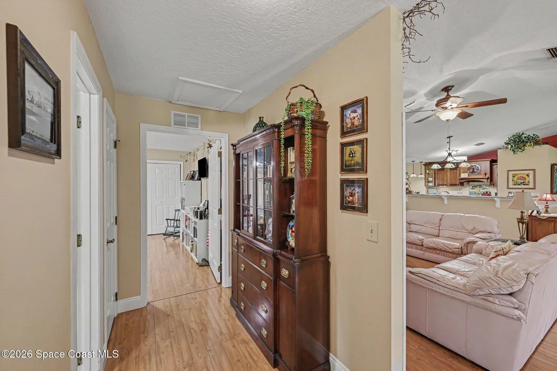 Photo of 1810 Whispering Oaks Circle