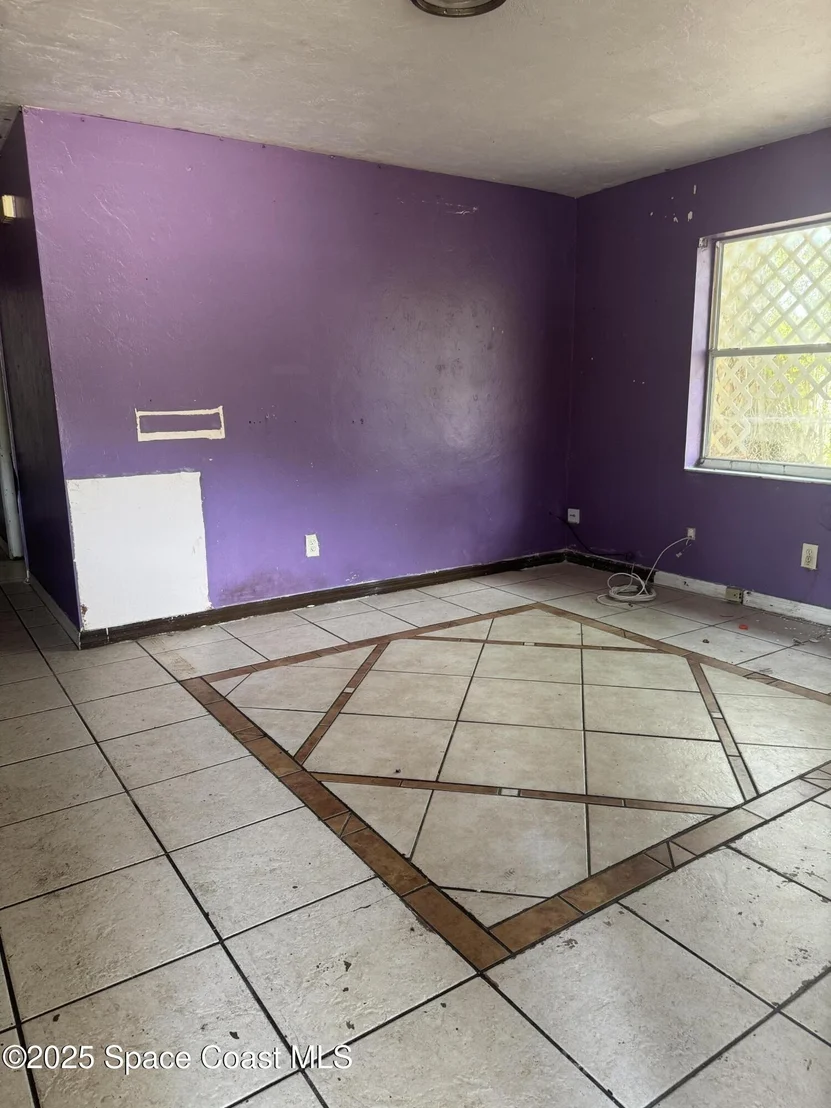 Photo of 2374 Post Road