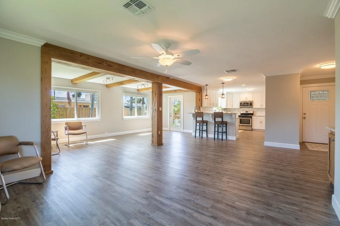 Photo of 446 N Neptune Drive