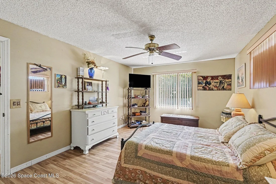 Photo of 225 Chalet Avenue
