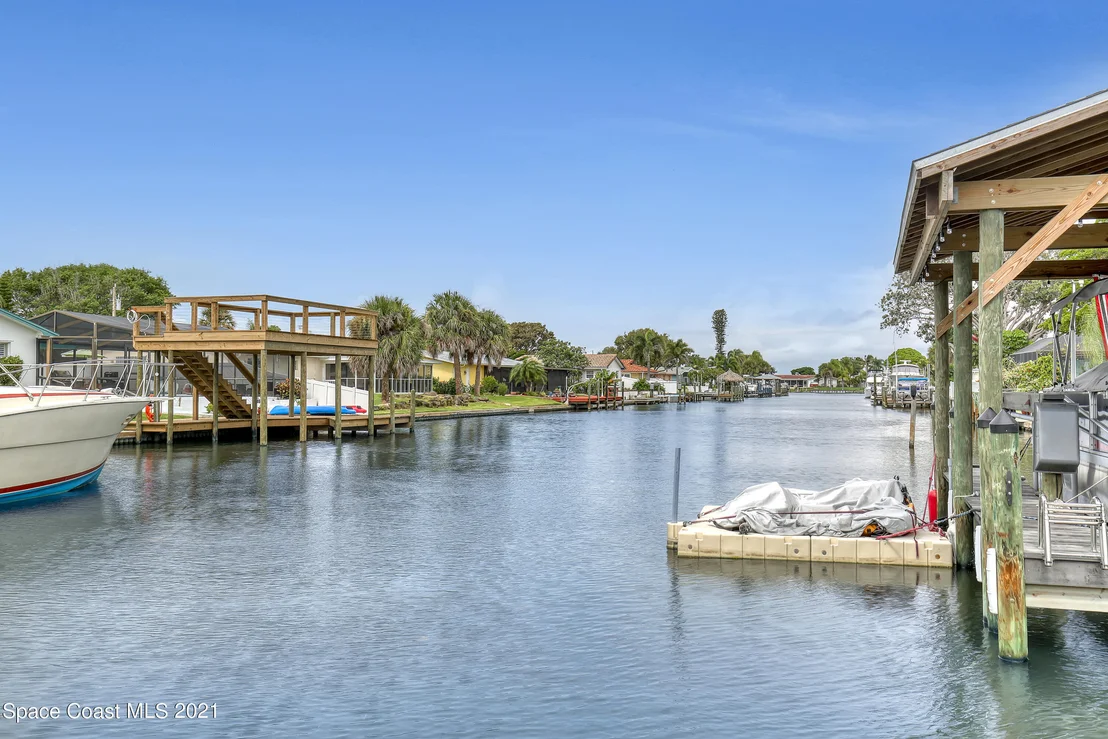 Photo of 307 Brightwaters Drive