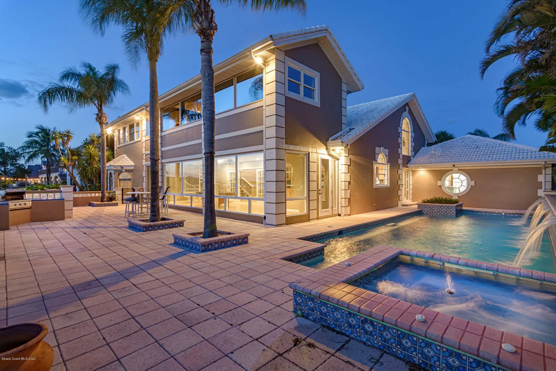 Photo of 454 Lanternback Island Drive