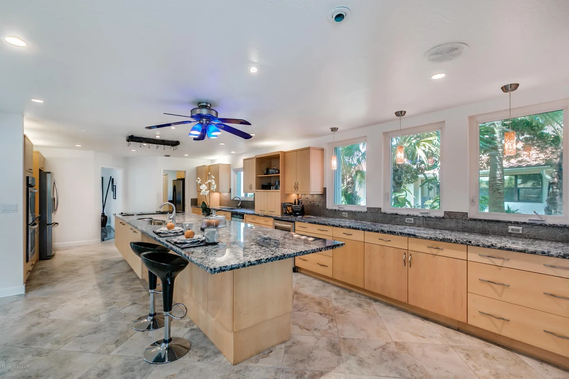 Photo of 465 Lanternback Island Drive