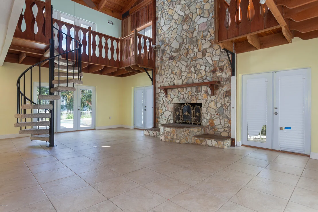 Photo of 3447 Indian River Drive N