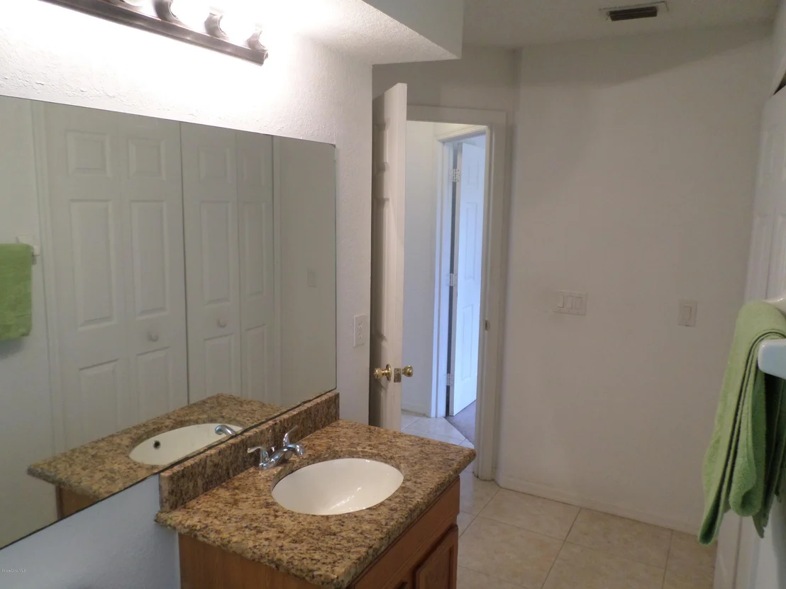 Photo of 5740 FRIENDLY Street
