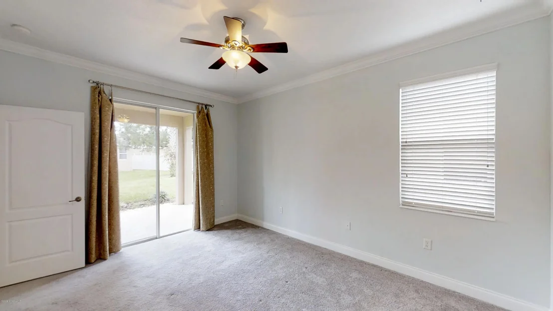 Photo of 662 Waterside Circle
