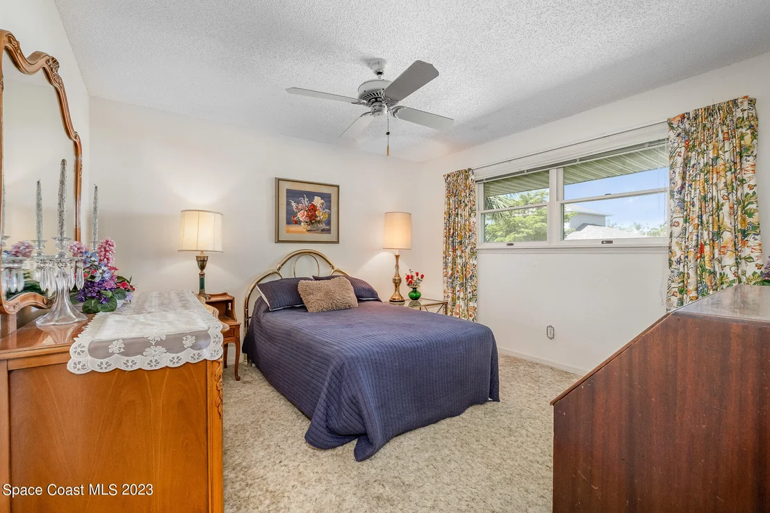 Photo of 228 Chalet Avenue