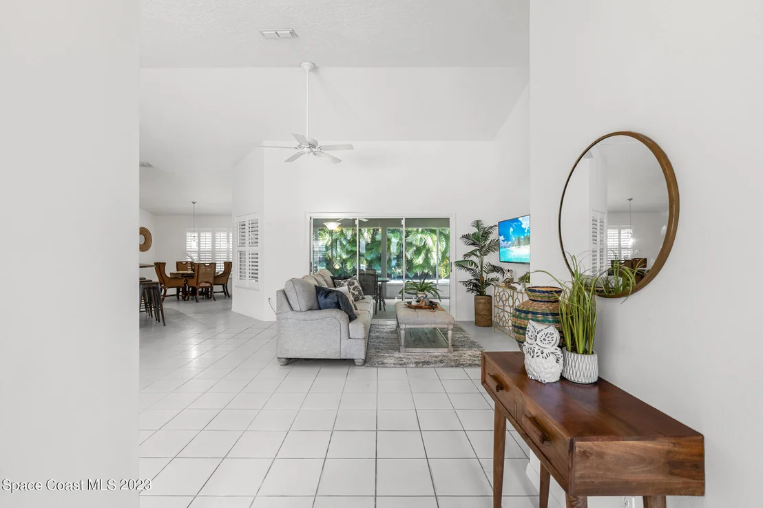 Photo of 580 Deerfield Drive