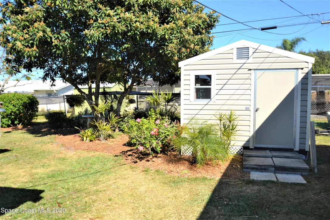 Photo of 981 Bacon Circle NE