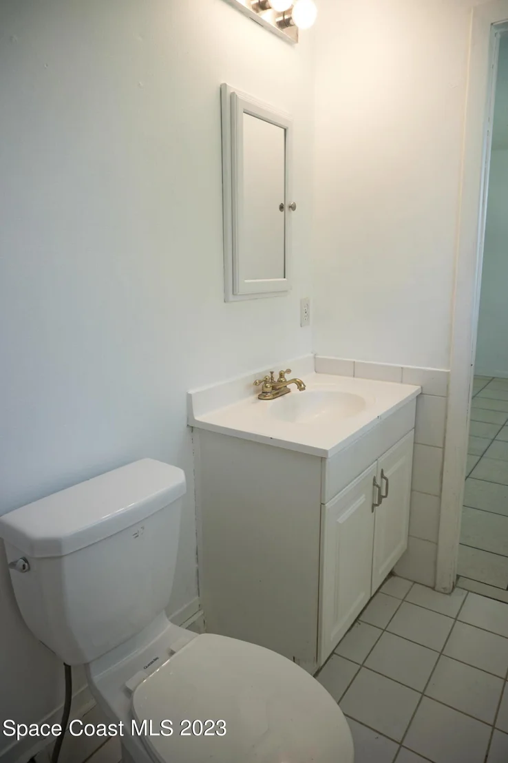Photo of 748 Angle Street NE