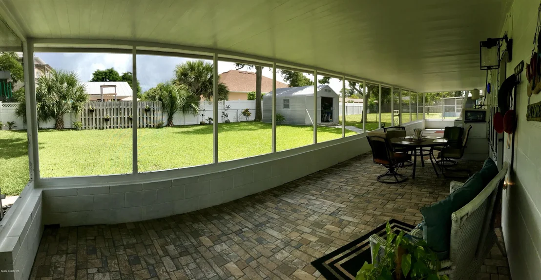 Photo of 727 Banyan Drive