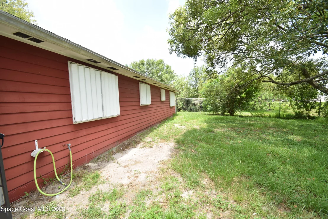 Photo of 2660 Weber Road