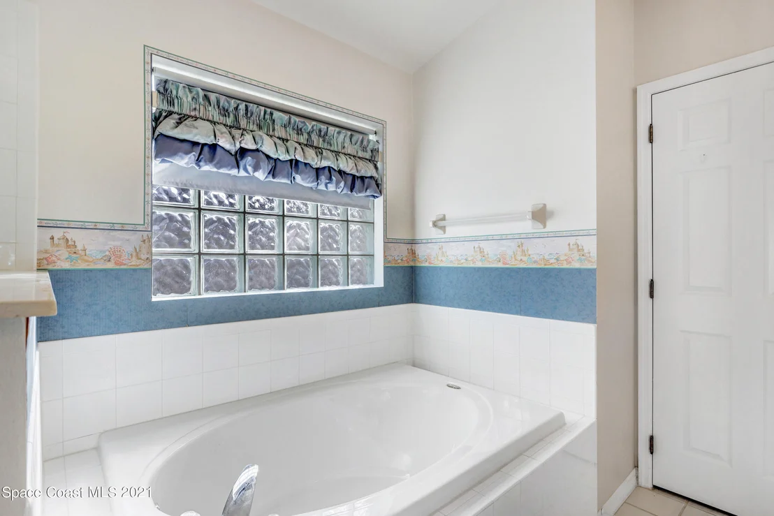 Photo of 1003 Pelican Lane