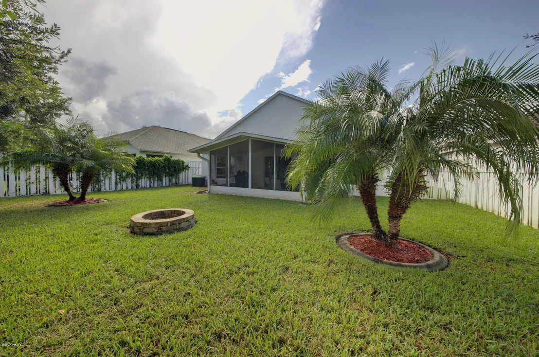 Photo of 1071 Olde Bailey Lane