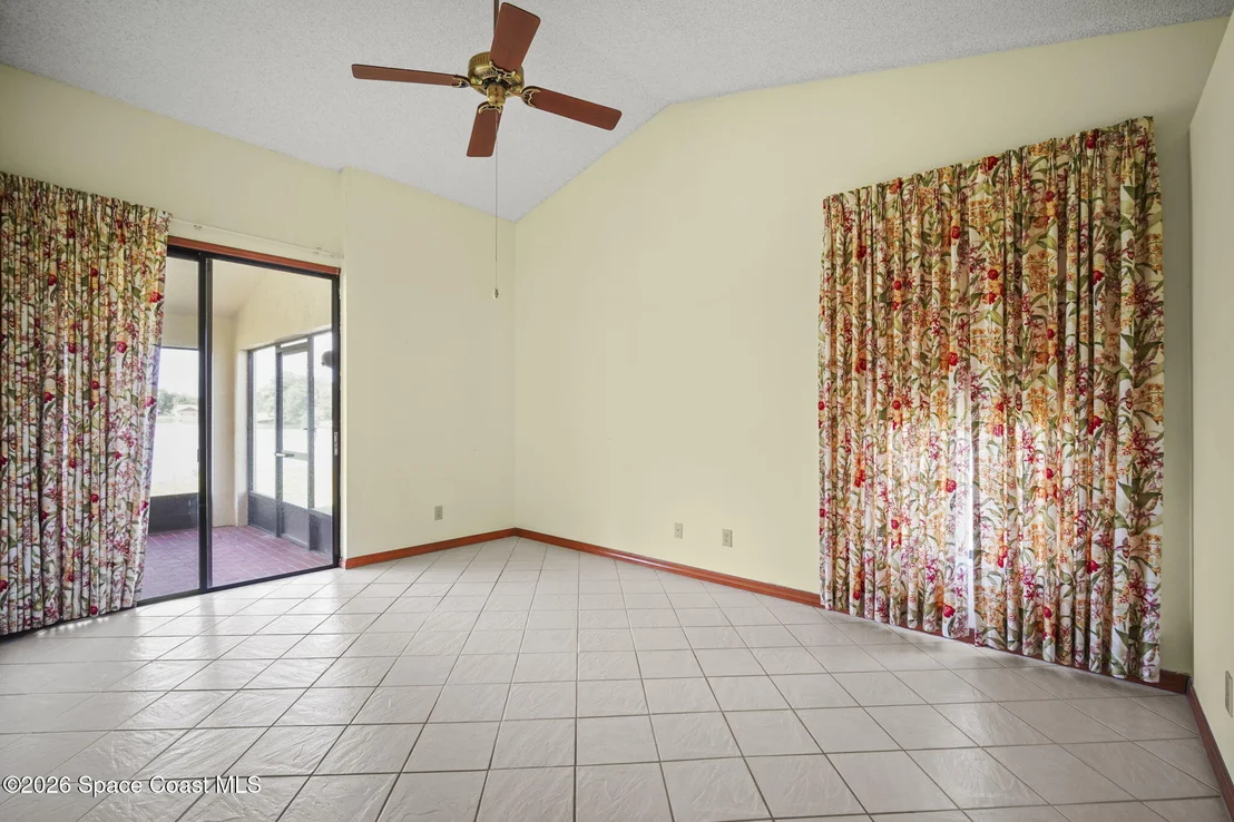 Photo of 1246 Lakeview Drive