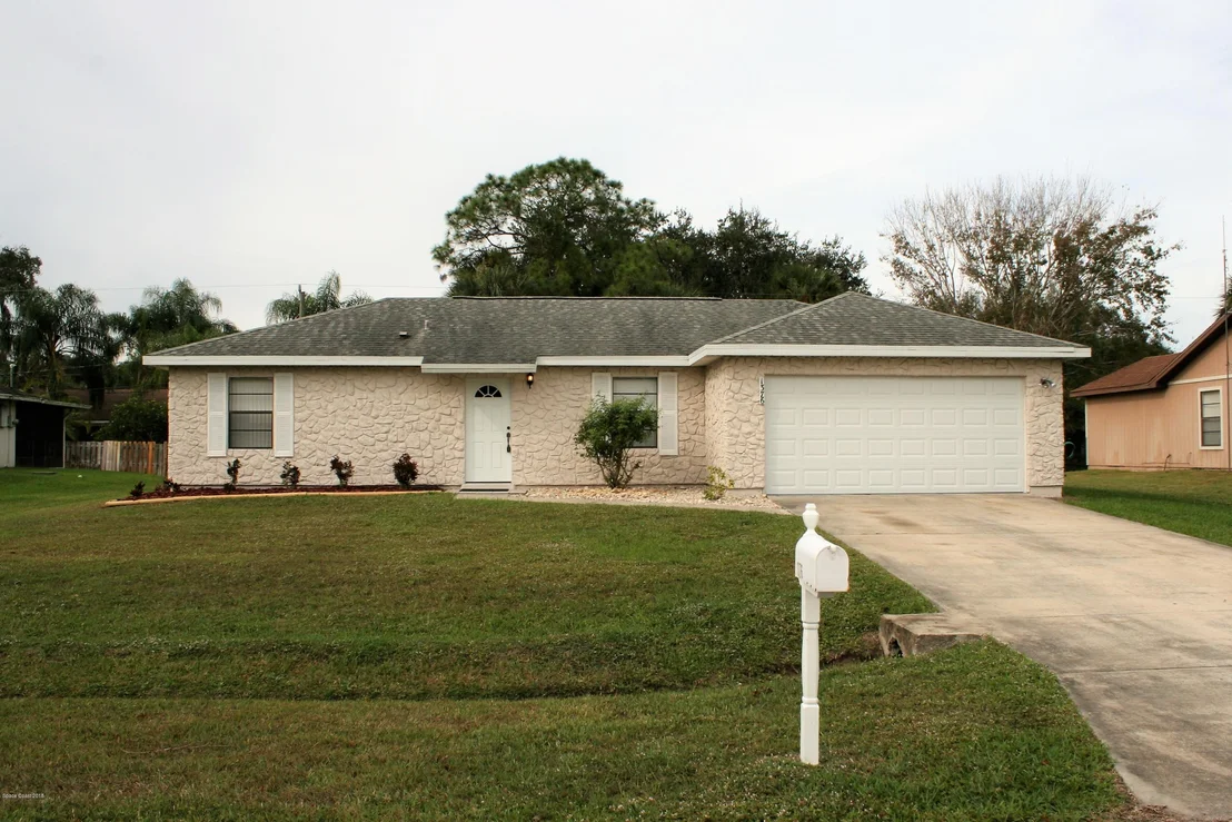 Photo of 1376 Ruffin Circle SE