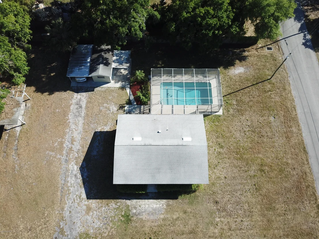 Photo of 1053 Bernice Road