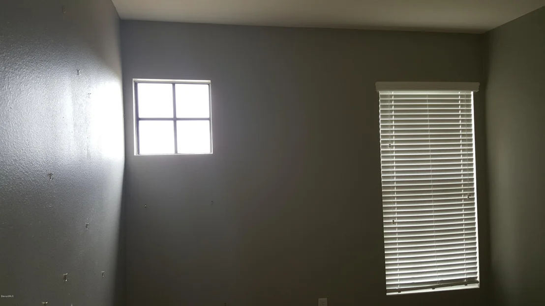 Photo of 384 Dryden Circle