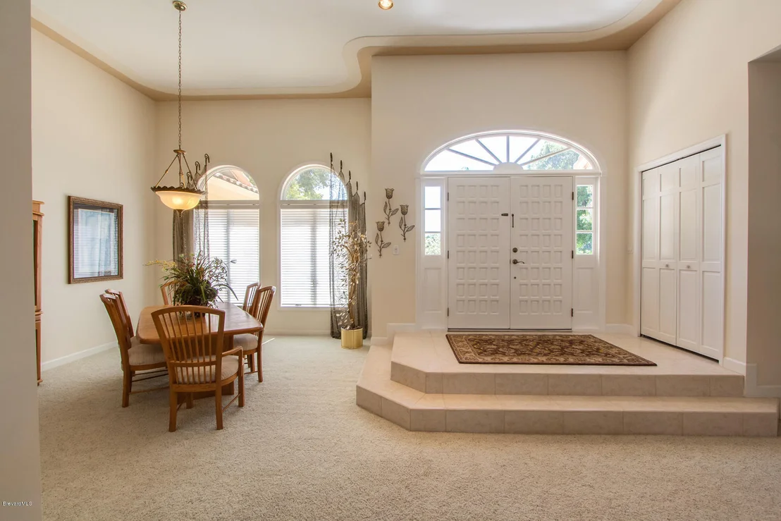 Photo of 140 Utopia Circle