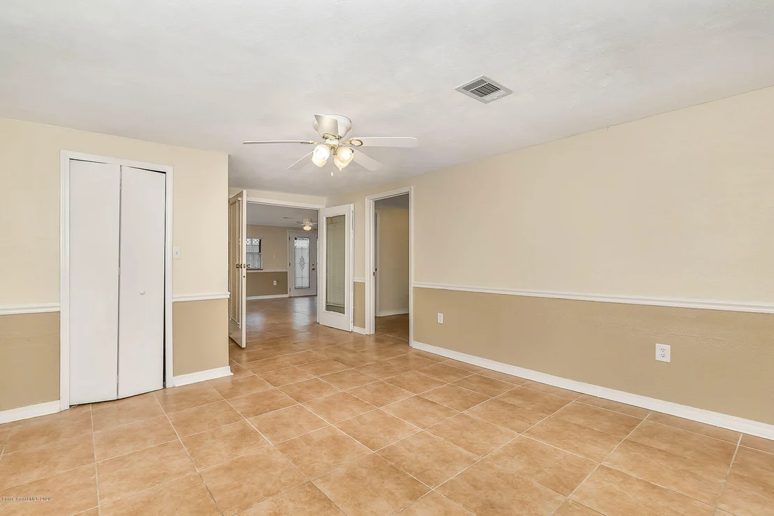 Photo of 2525 Coconut Drive