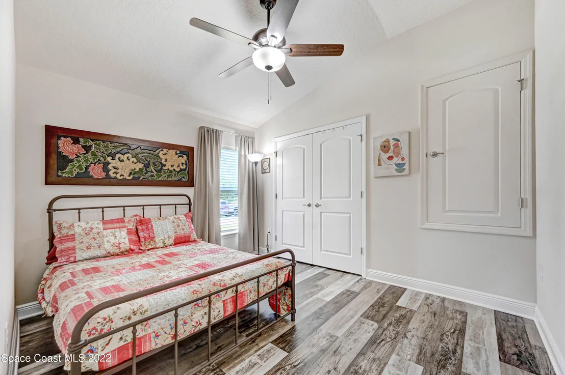 Photo of 1383 Steele Road SE