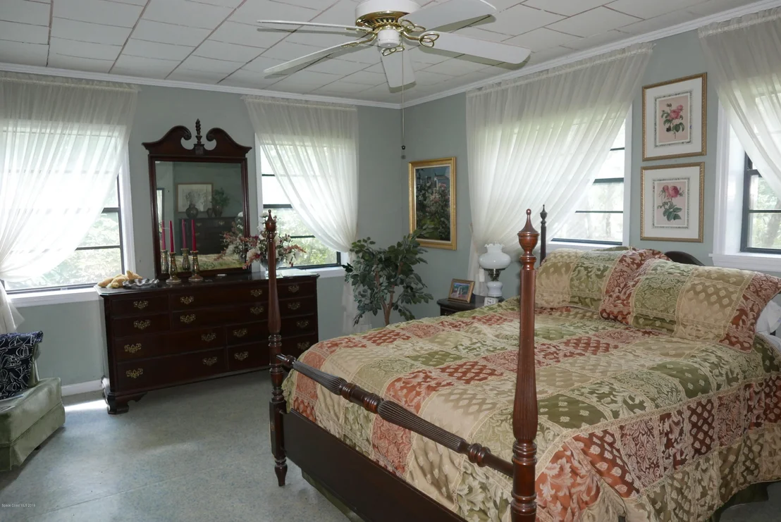 Photo of 666 Hammock Road